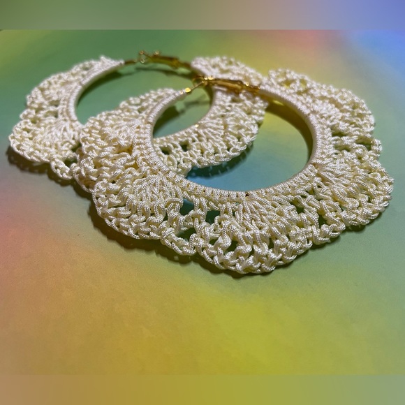 CROCHET LACEY HOOP EARRINGS- CREAM - Picture 2 of 3